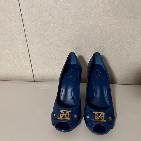 TORY BURCH Natalya Sz 7 Blue Pebbled Leather Wedge Open Toe Shoes - Picture 3 of 6